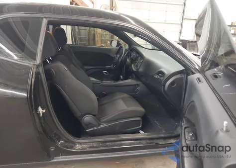 2015 Dodge Challenger Sxt z USA, uszkodzony, nr VIN 2C3CDZAG3FH839277